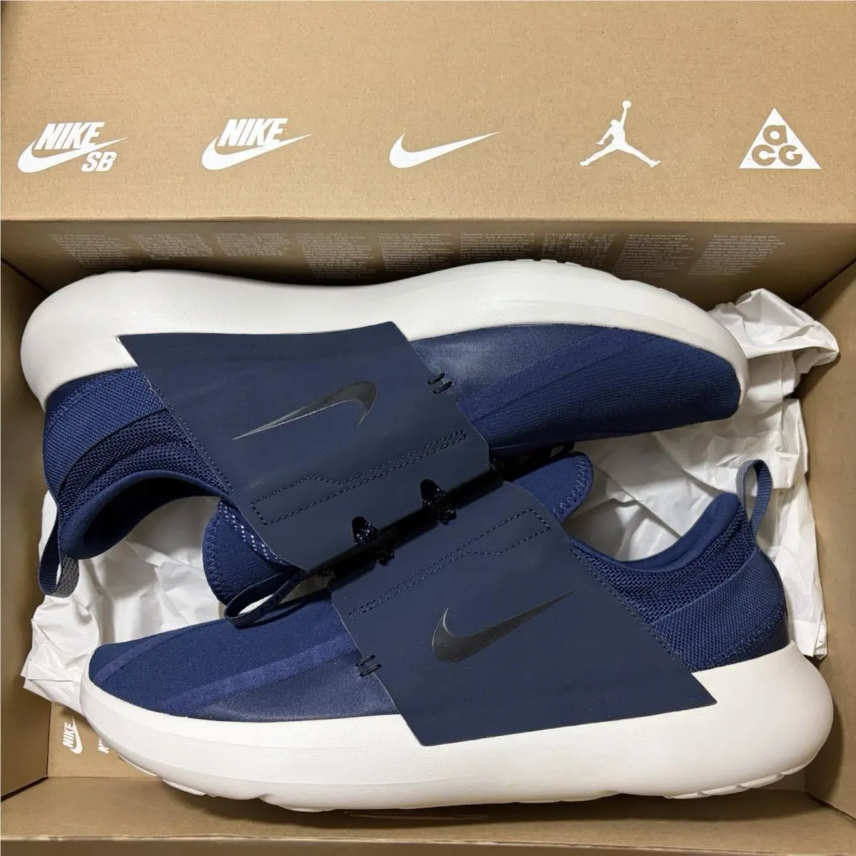 Nike E-series AD Winter Mens Sz 12 Midnight Navy Roshe Huarache FZ2162-400