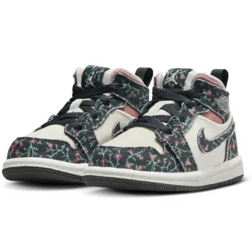 Nike shoes - FJ3447 001 - FJ3447 001 - Anthracite/Anthracite-Sail (UPC: 196975742158) 1