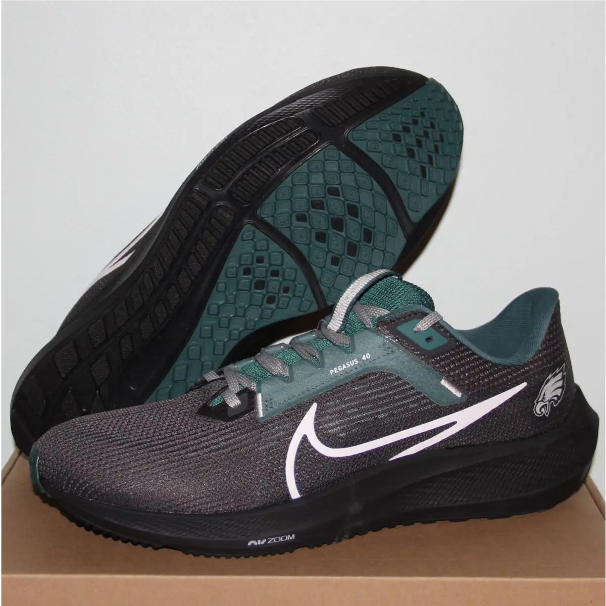 Nike Air Zoom Pegasus 40 Philadelphia Eagles Running Shoes Mens 9 DZ5971-001