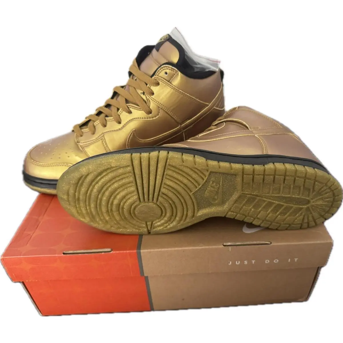 Nike shoes - Nike Dunk - Dunk - 308348-771 - Gold, Manufacturer: Metallic Gold/Metallic Gold-Black (UPC: 0676556116504) 2