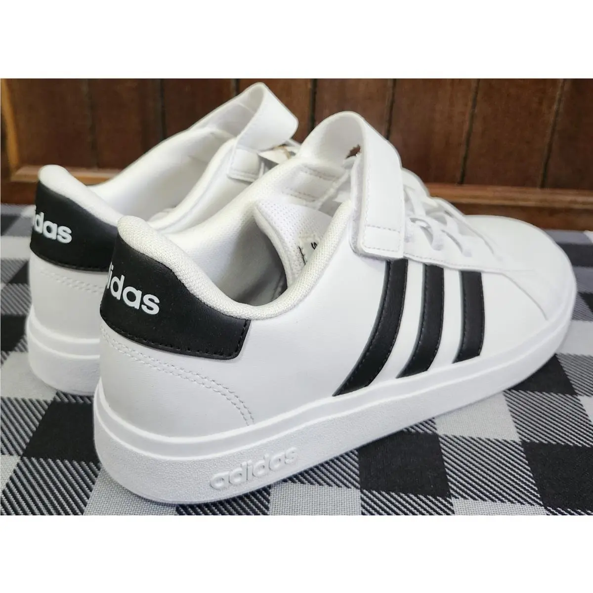 Nike shoes - NIKE GRAND COURT 2.0 EL K - WHITE WITH BLACK STRIPES 7