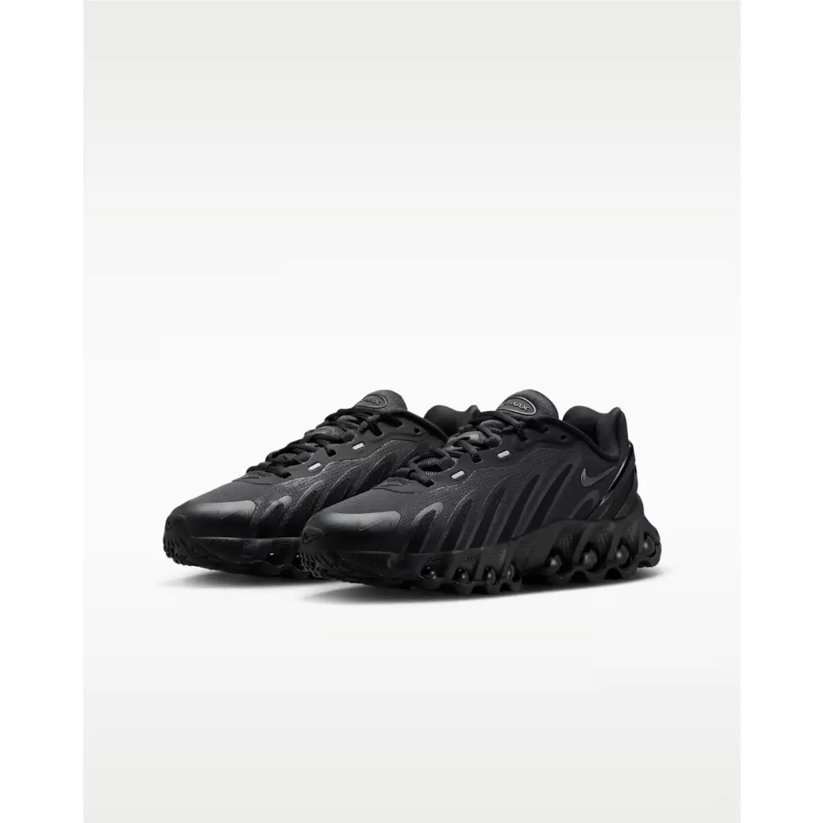 Nike shoes - Black 1