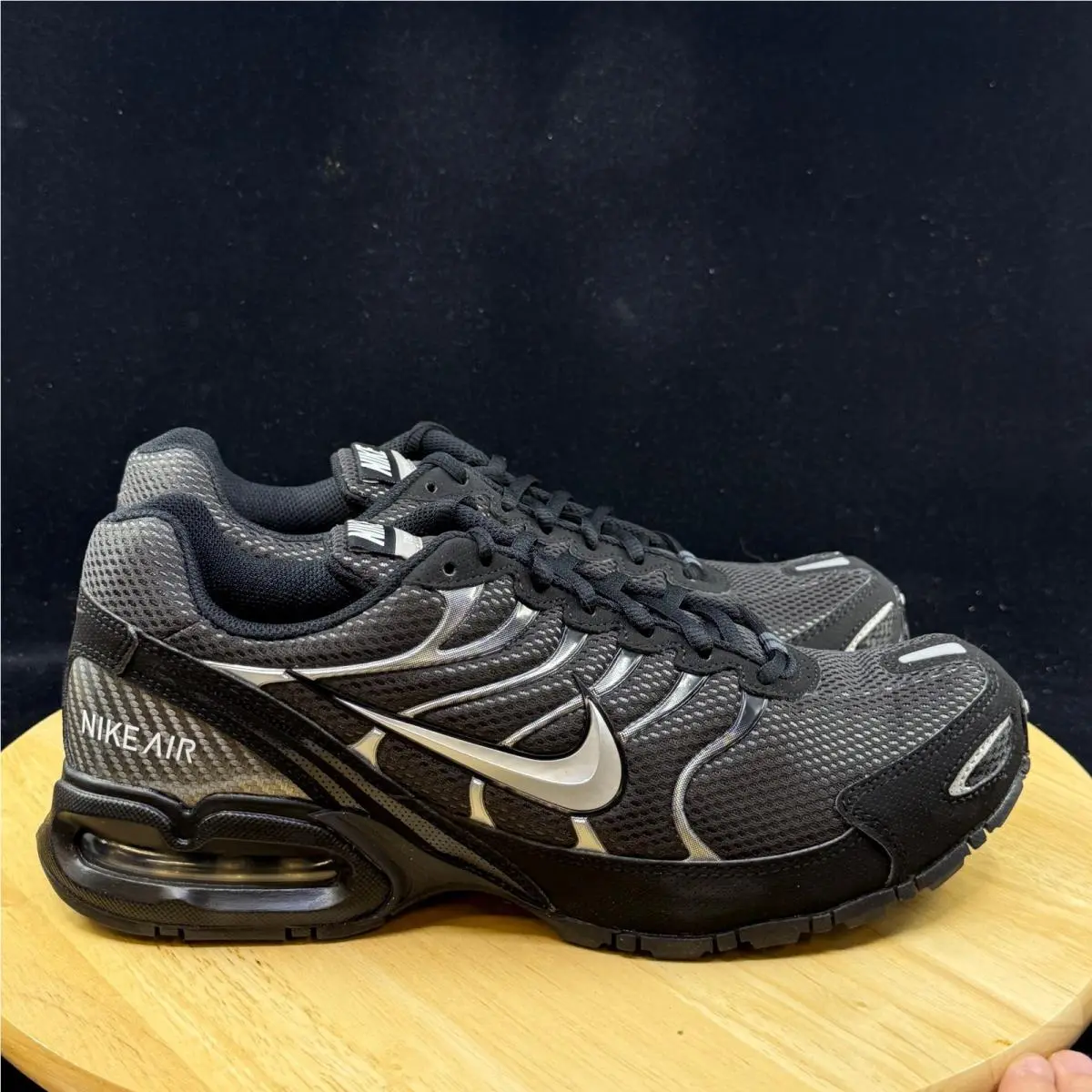 Nike shoes - Black 3