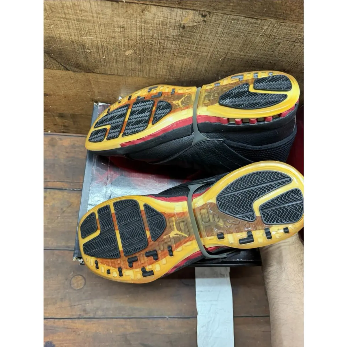 Nike shoes - Air Jordan 16 - Air - 322723-061 - Black 3