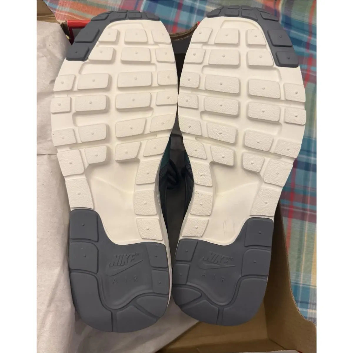 Nike shoes - Nike Air Max Zero - Air Max Zero - 857661-001 - Gray 0