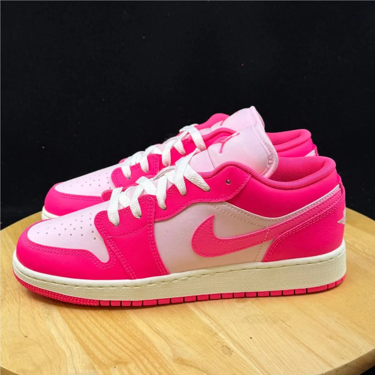 Nike shoes - Pink 0