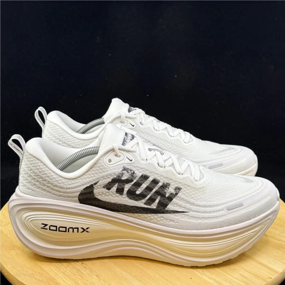Nike shoes - White 2