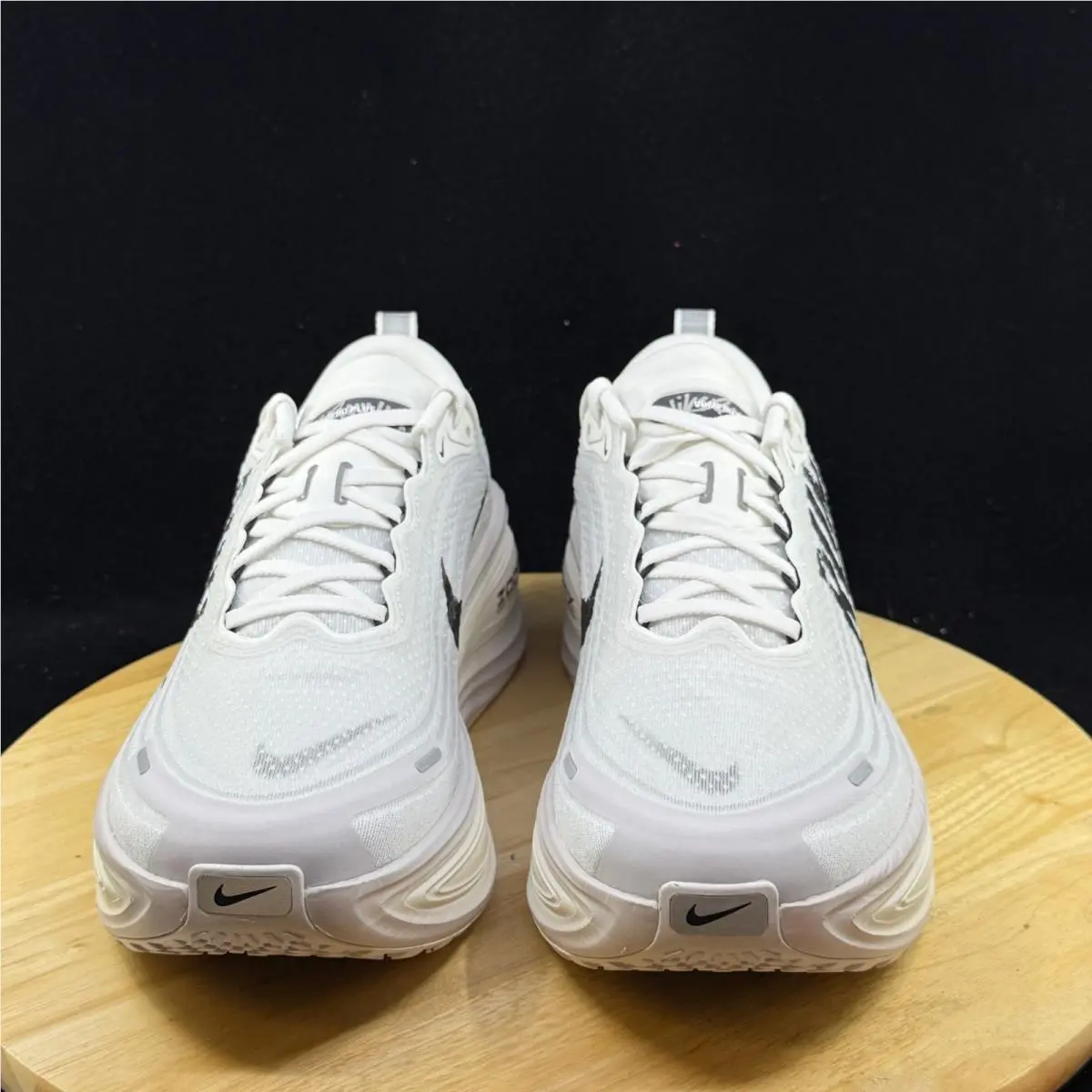 Nike shoes - White 4