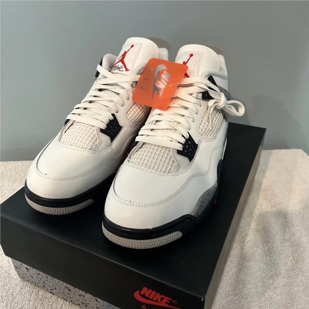Nike shoes - Air Jordan 4 - Air - White 0