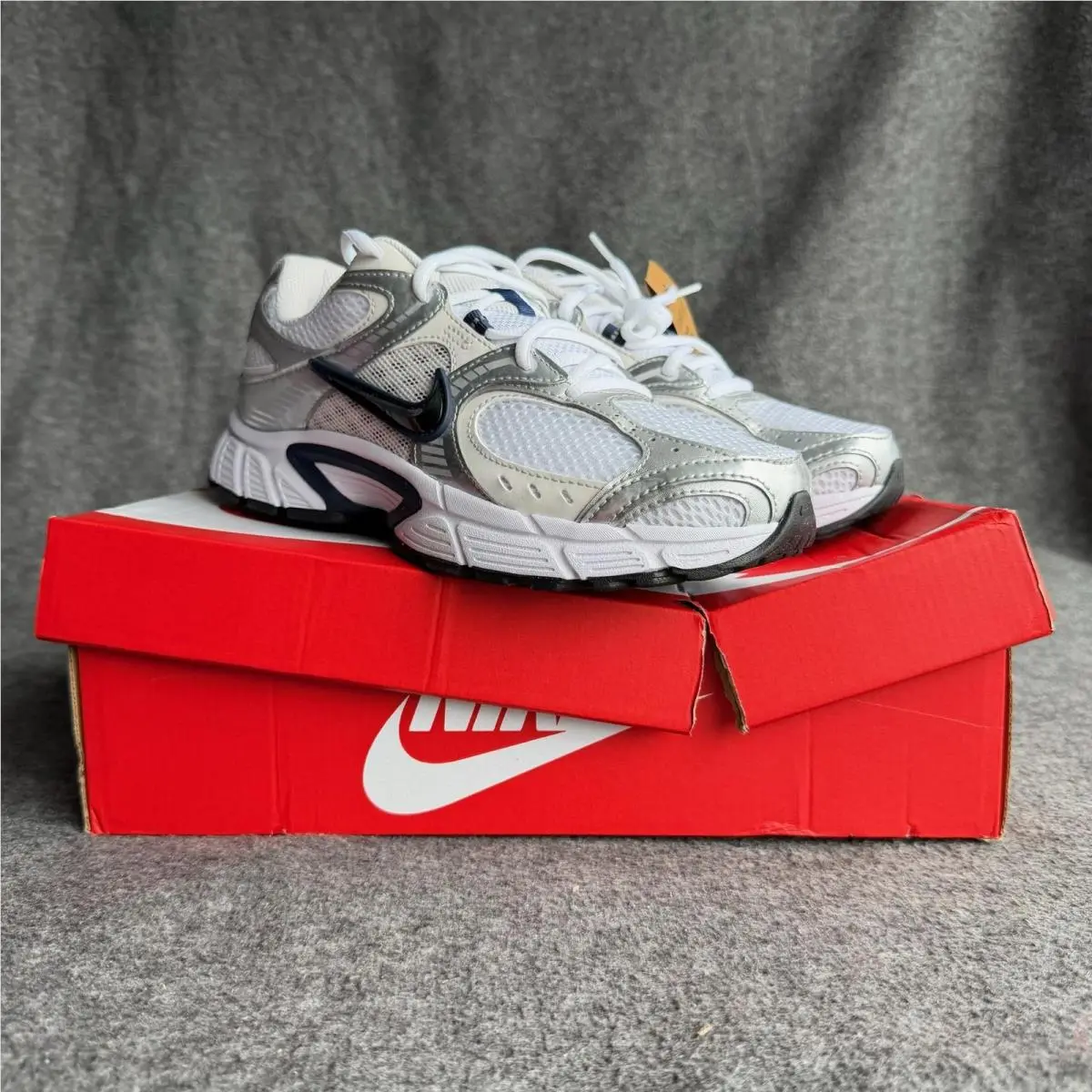 Nike V5 Rnr Shoes Womens Size 9.5 Silver Black Running Sneakers I07390-095
