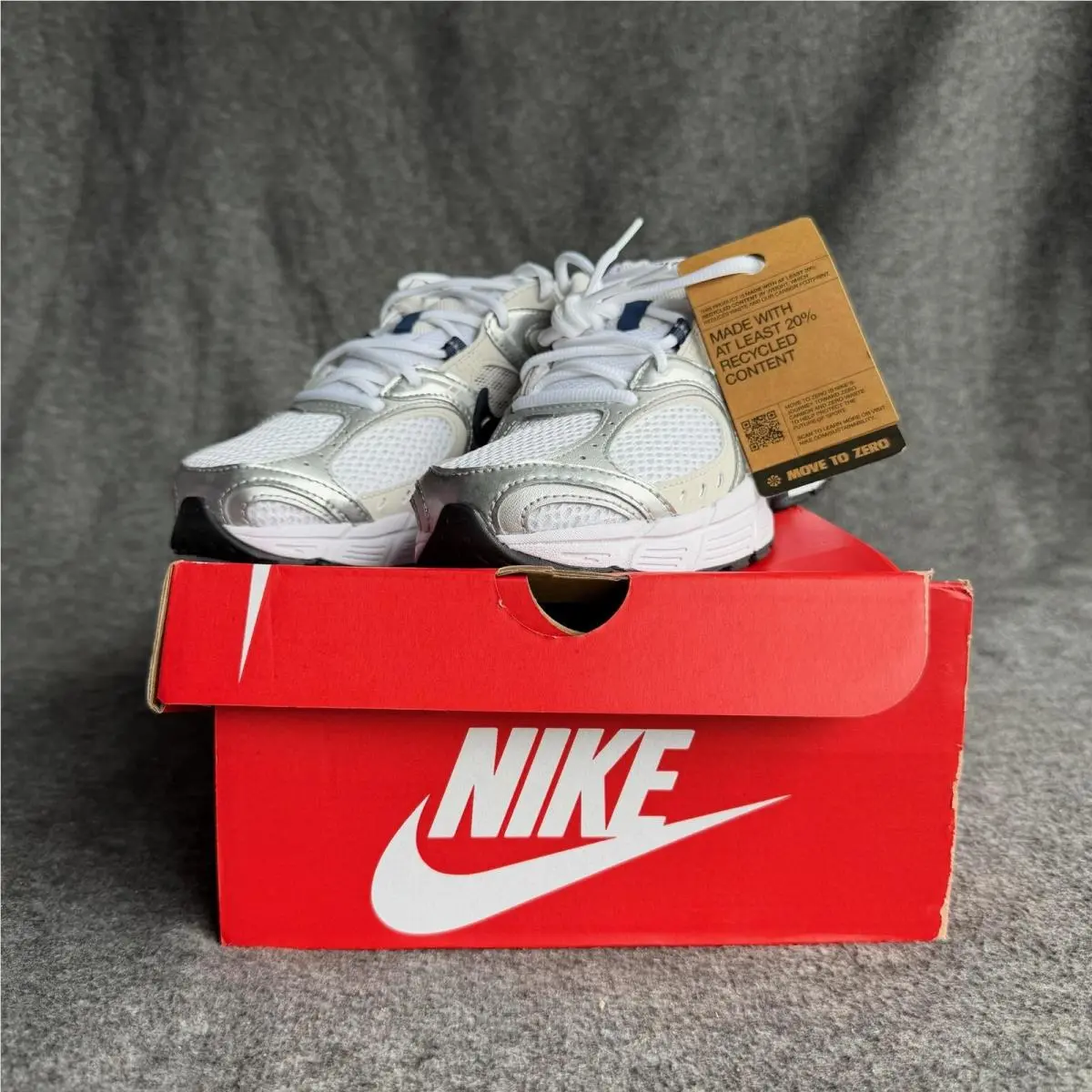 Nike shoes - Nike W Nike V5 RNR - I07390-095 - Silver 1