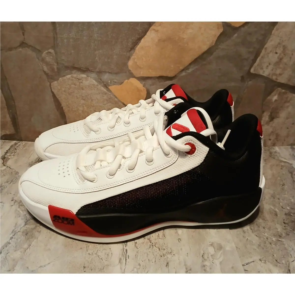 Nike Jordan Luka .77 PF Bloodline Men`s Size 9 Basketball Shoes HF0806-101