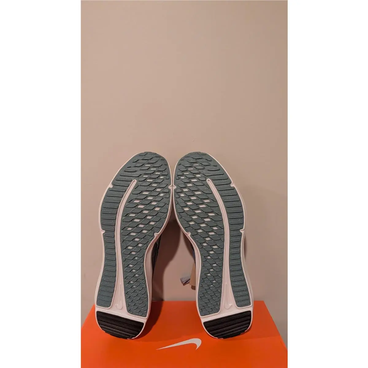 Nike shoes - Nike Downshifter 12 - Downshifter - Light Smoke Grey 3