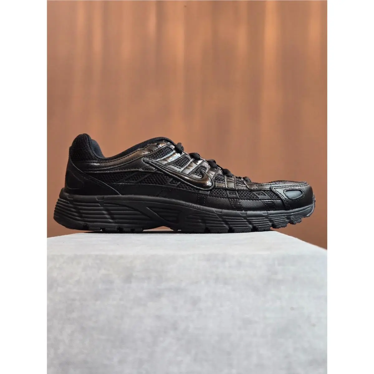 Nike P-6000 - Triple Black HV5064-011 Youth Size 6 / Women`s 7.5