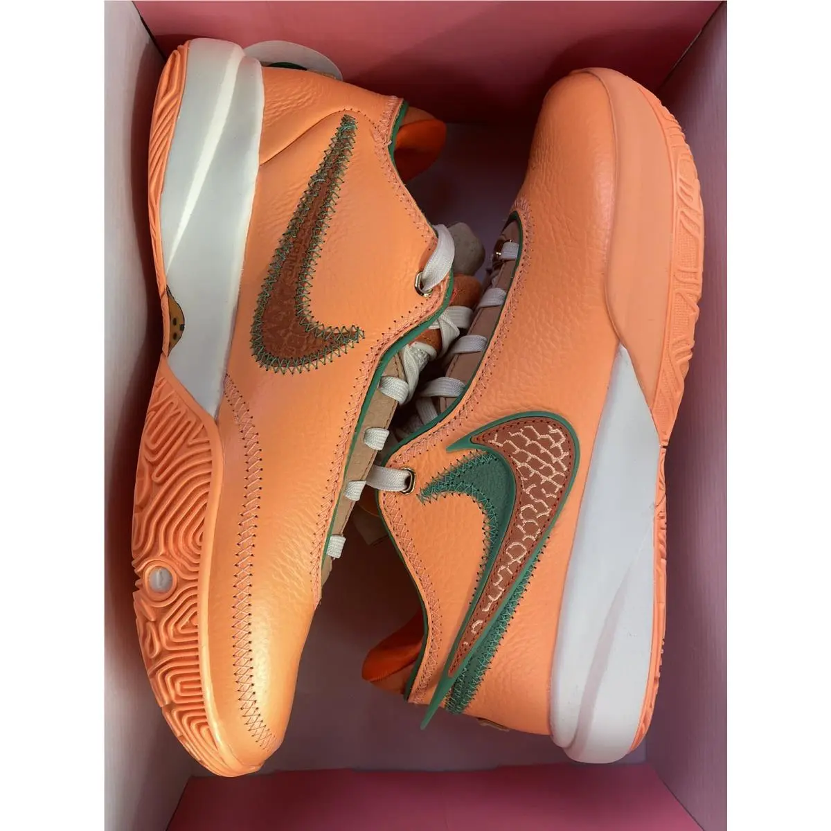 Nike shoes - Florida A&M - Florida - Orange 9
