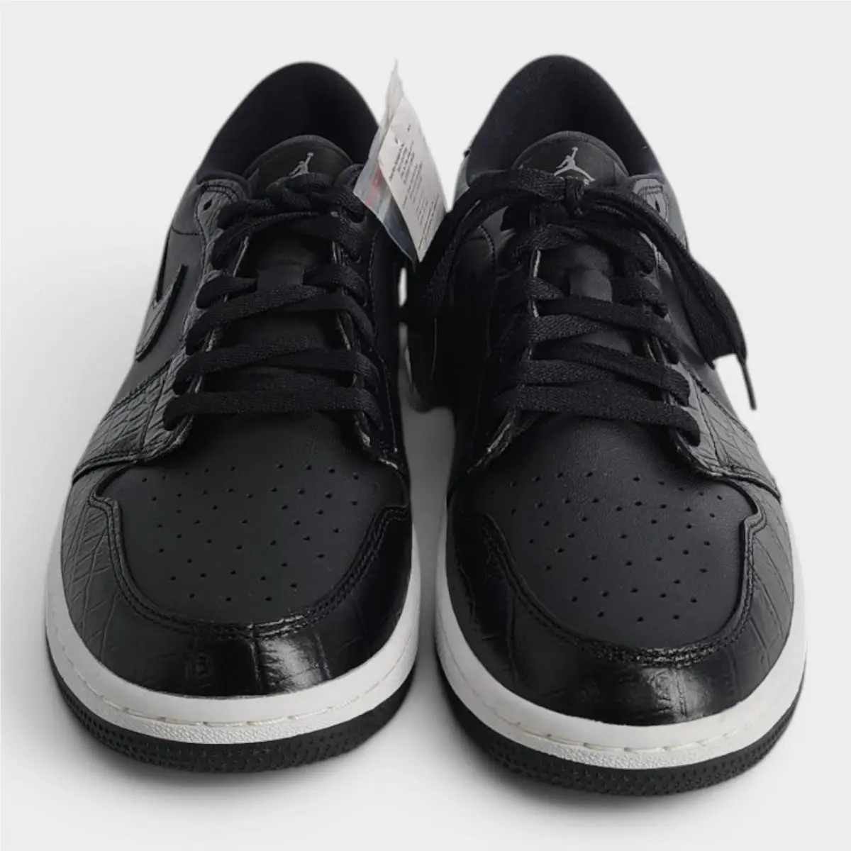 Nike shoes - As Pictured 1