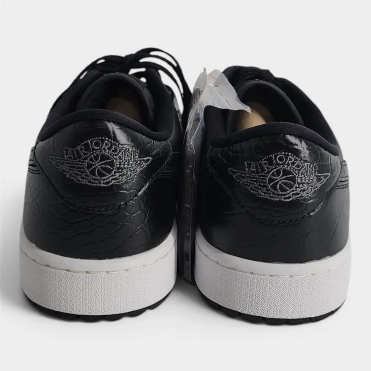 Nike shoes - As Pictured 2
