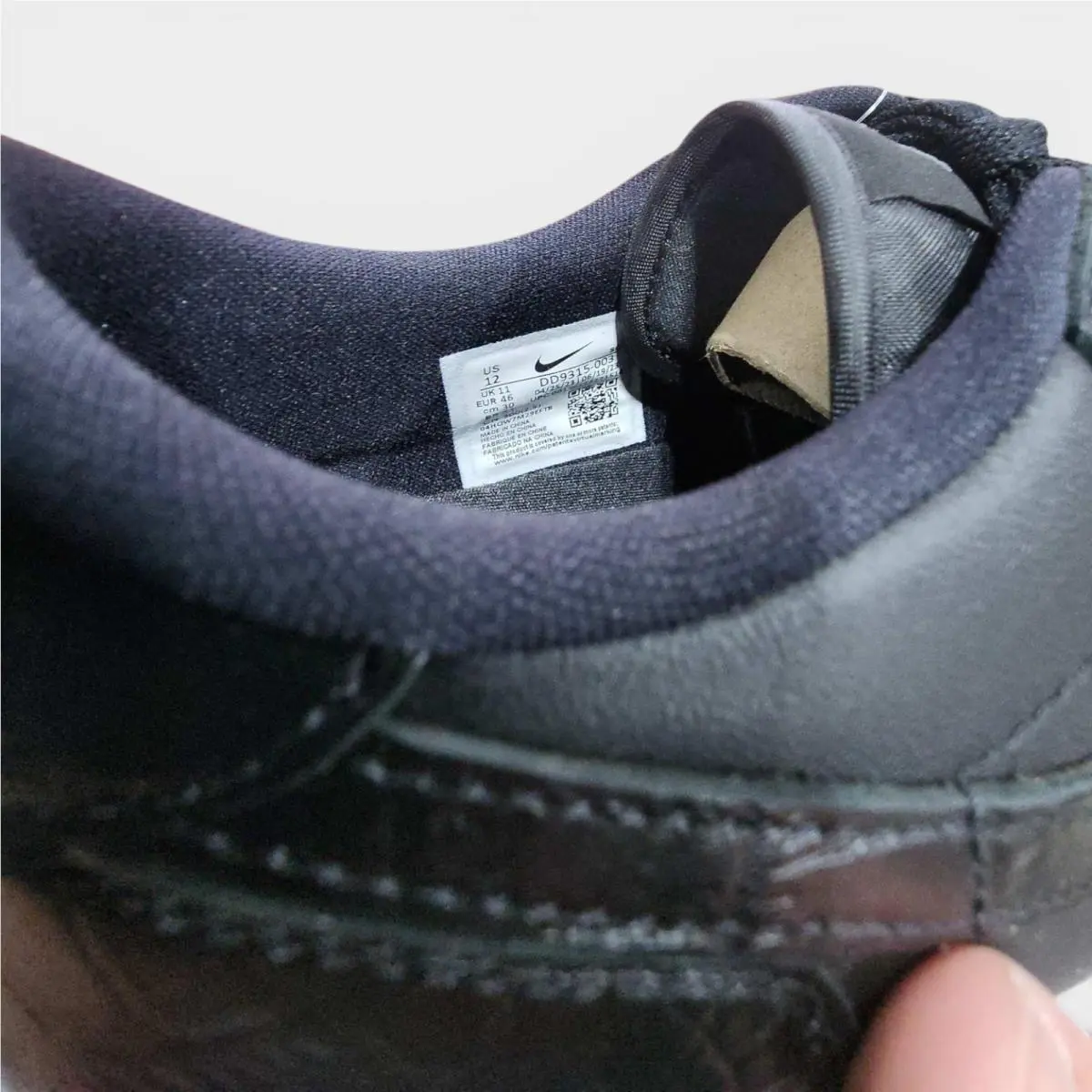 Nike shoes - As Pictured 4