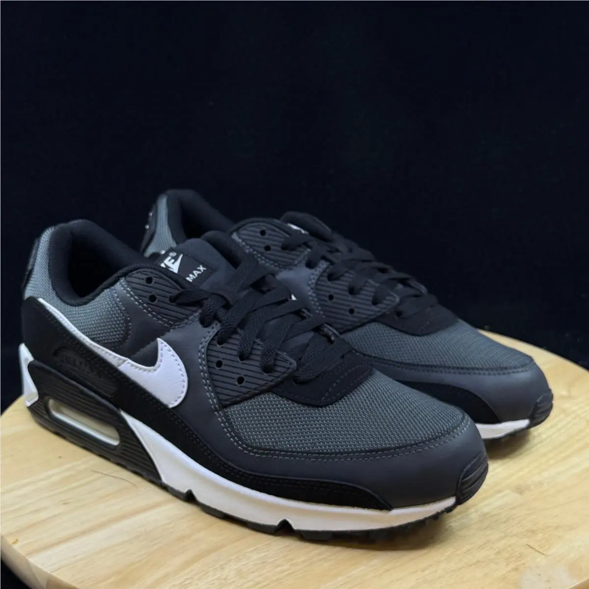 Nike shoes - Black 2