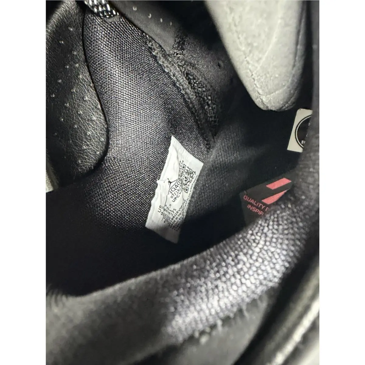 Nike shoes - jordan 40 - IQ4092-001 - black infrared 5