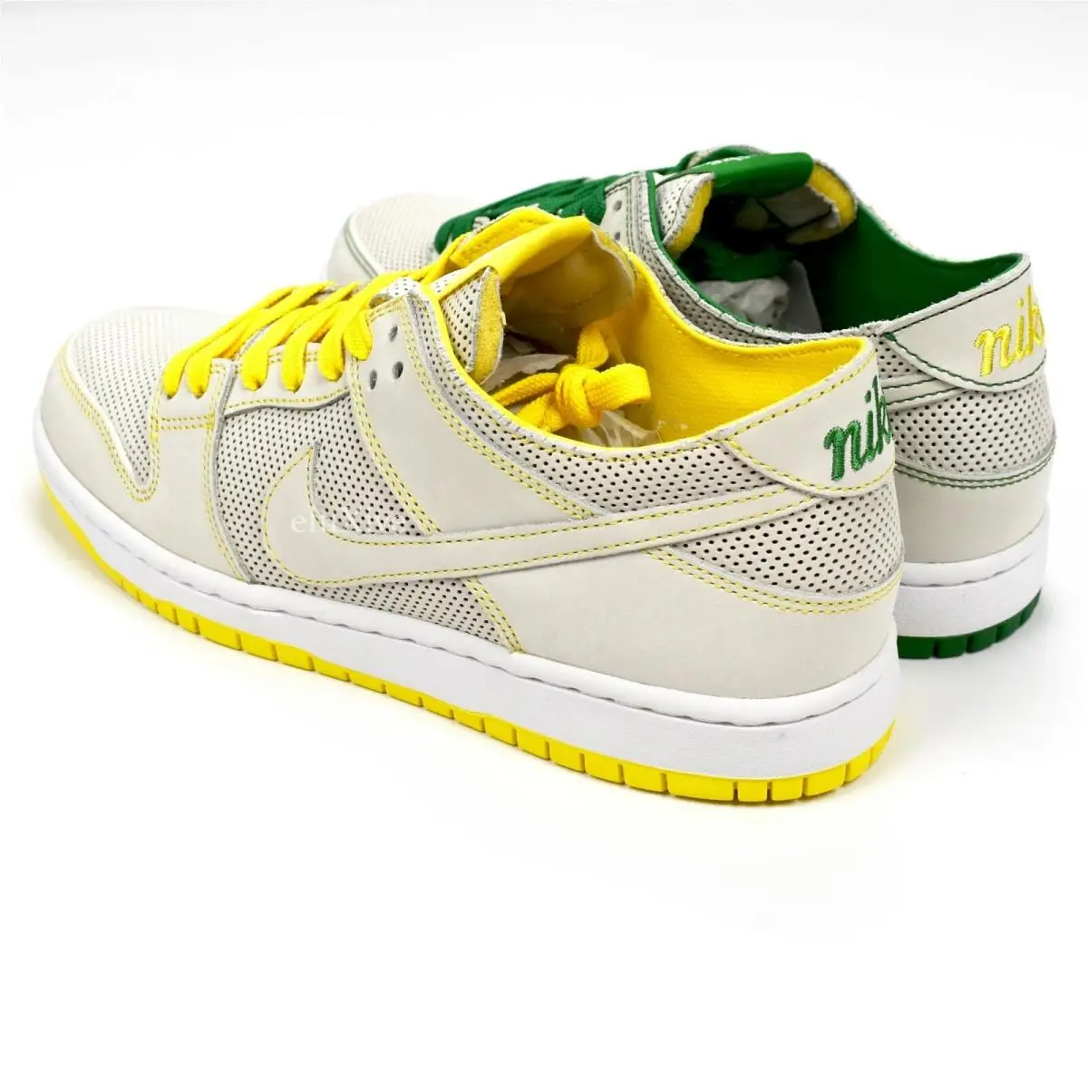 Nike shoes - Nike Sb Dunk Low - Dunk Low - AR1399-113 - Gray, Manufacturer: White/White-Aloe Verde 4