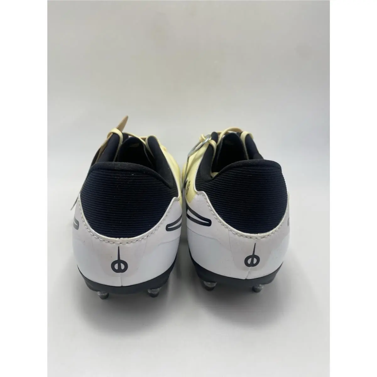 Nike shoes - Nike Legend - Legend - DV4338 700 - Lemonade/Black-Mtlc Gold Coin (UPC: 196974634539) 4