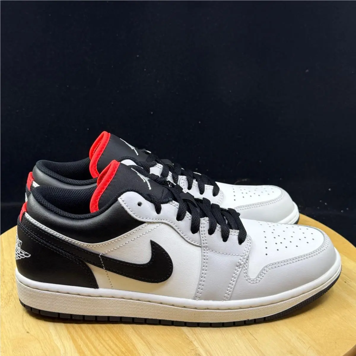 Nike shoes - Gray 3