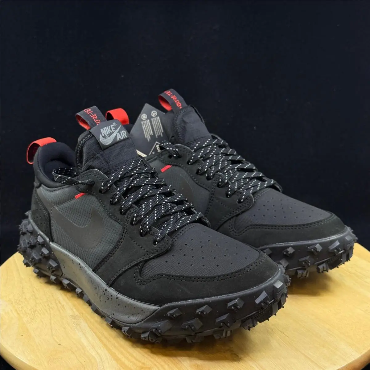 Nike shoes - Black 2
