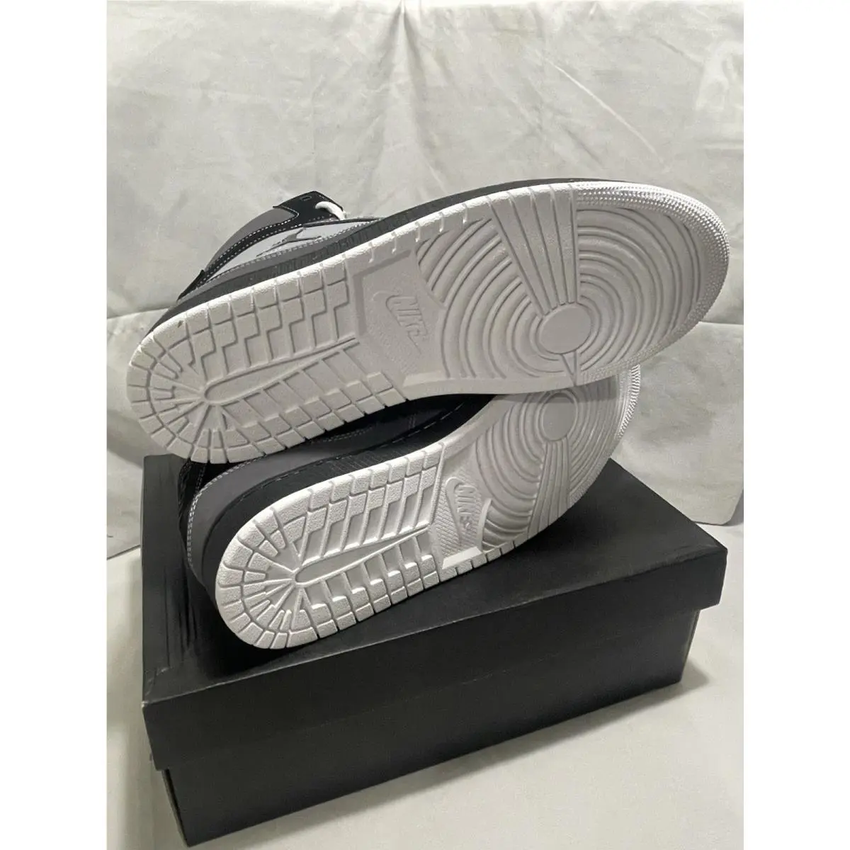 Nike shoes - Jordan 1 Flight - Flight - 372704-002 - Gray 4