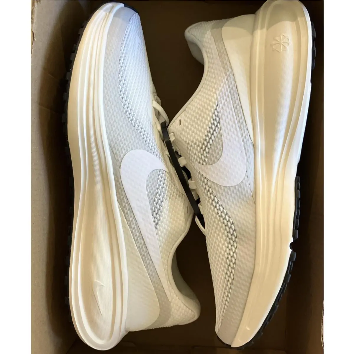 Nike shoes - HJ8485-103 - HJ8485-103 - Beige (UPC: 197862877991) 2