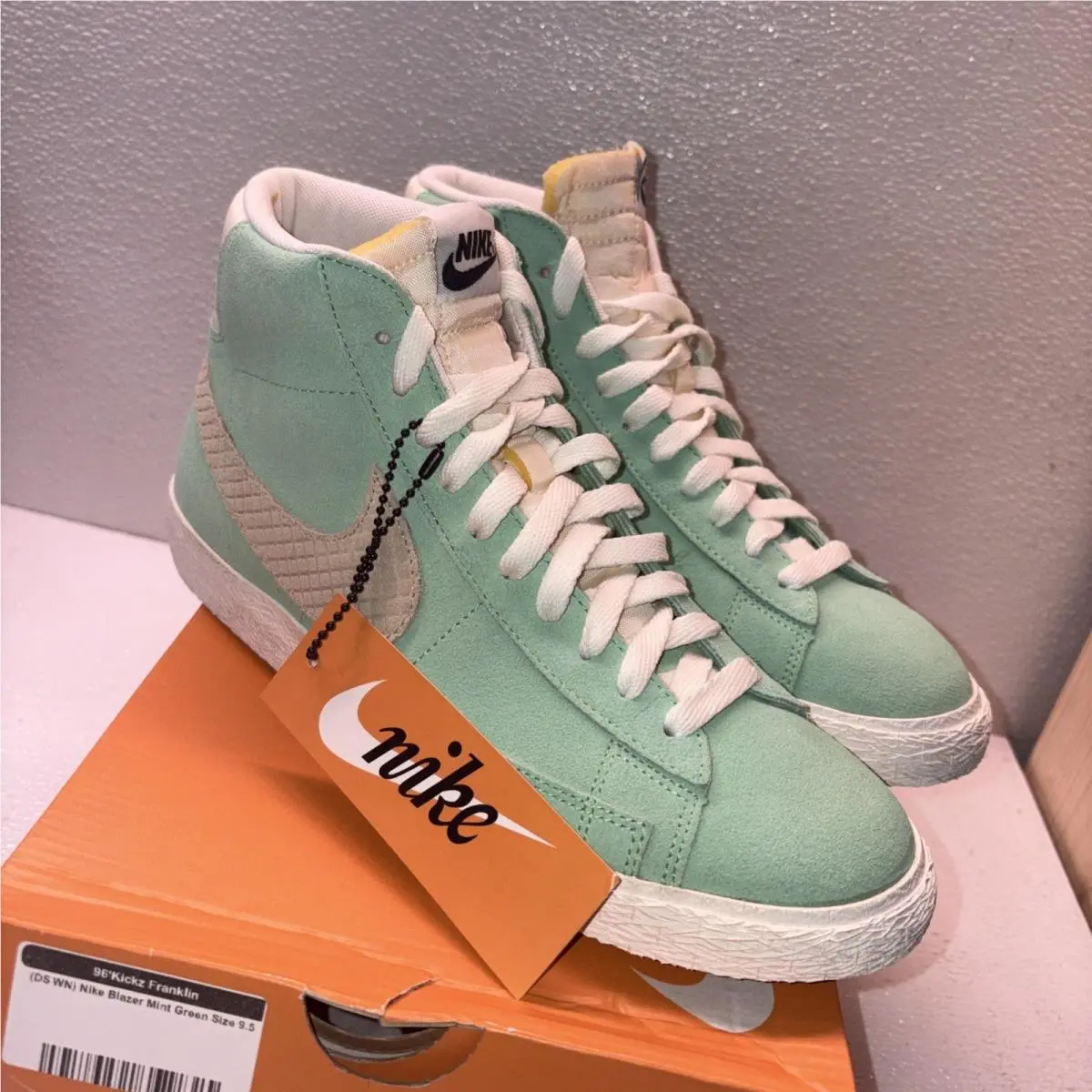Nike Blazer Mid Premium Vintage Ice Cream Light Poison Green Dune Size 9.5