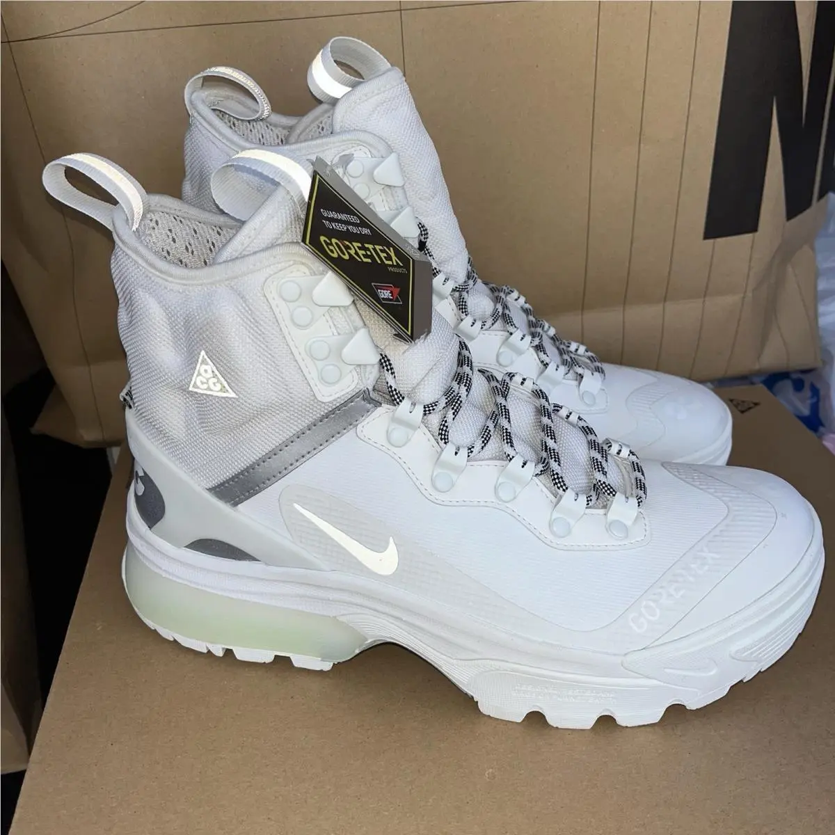 Nike Acg Air Zoom Gaiadome Gore-tex Hiking Boots Men Size 7 Nby DD2858-100
