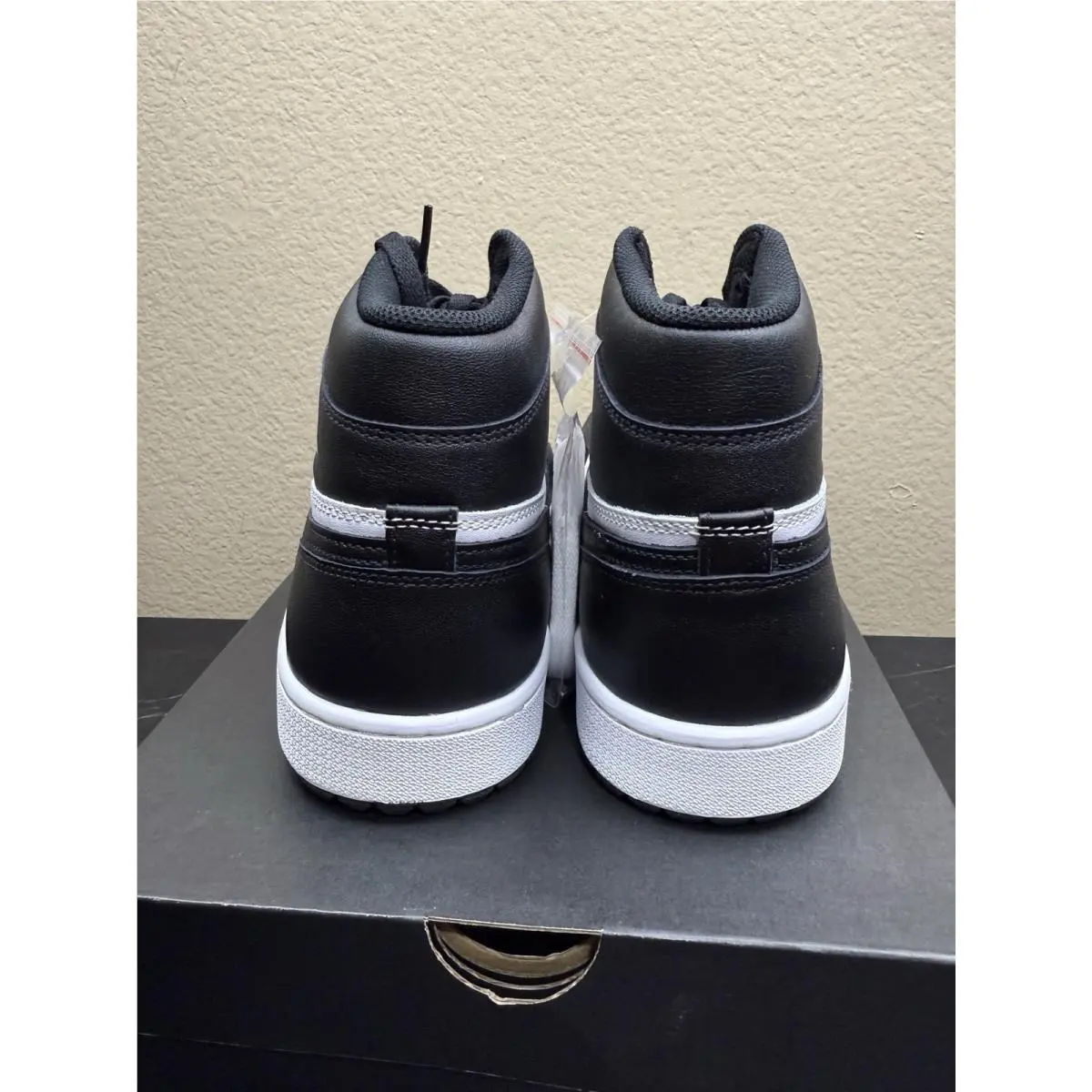 Nike shoes - Air Jordan 1 - Air - Black 2