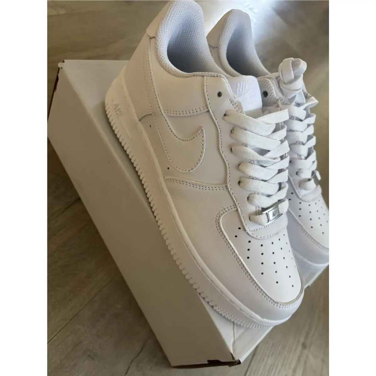Nike Air Force 1 `07 Triple White Shoes Sneakers US Men`s Size 7