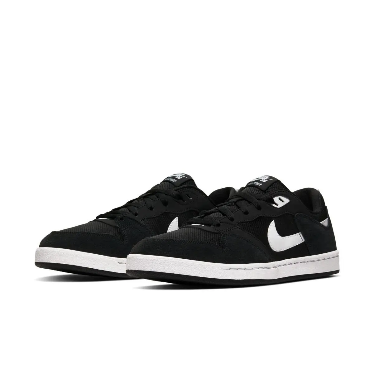 Nike shoes - White 3