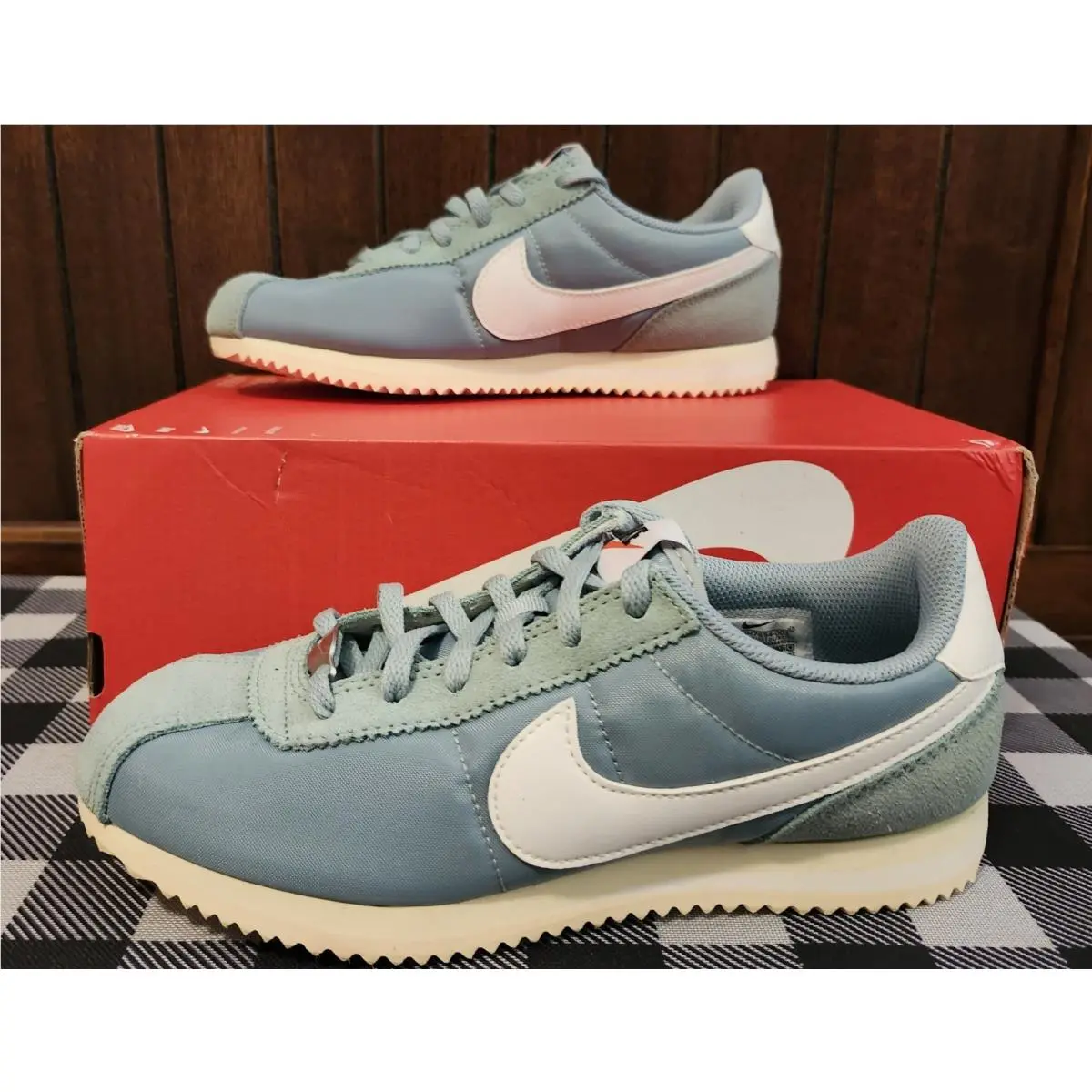 Nike Cortez Txt GS Cannon Sail/alabaster Green Size 4Y or 5.5 Women