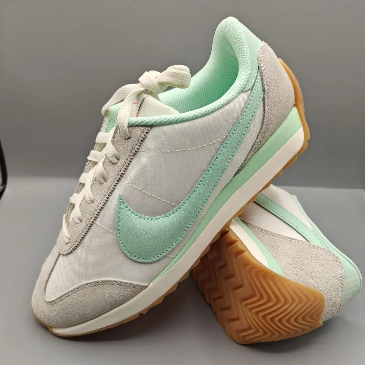Women`s Pacific Sneakers Size 9.5 Sail Mint Foam Gum HM4771-108 by Nike