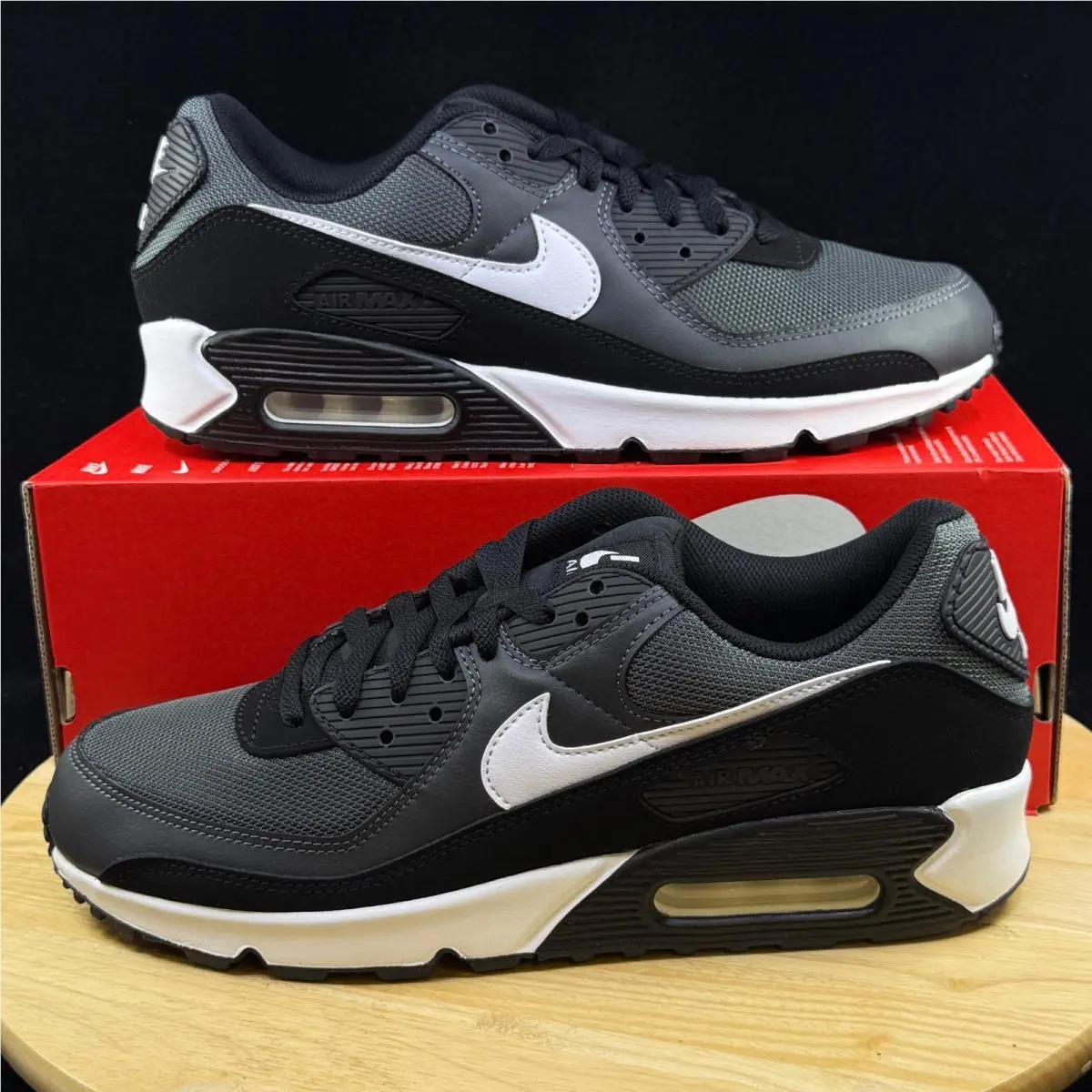 Men`s Nike Air Max 90 Shoes Iron Smoke Grey Black White Size 10 CN8490-002
