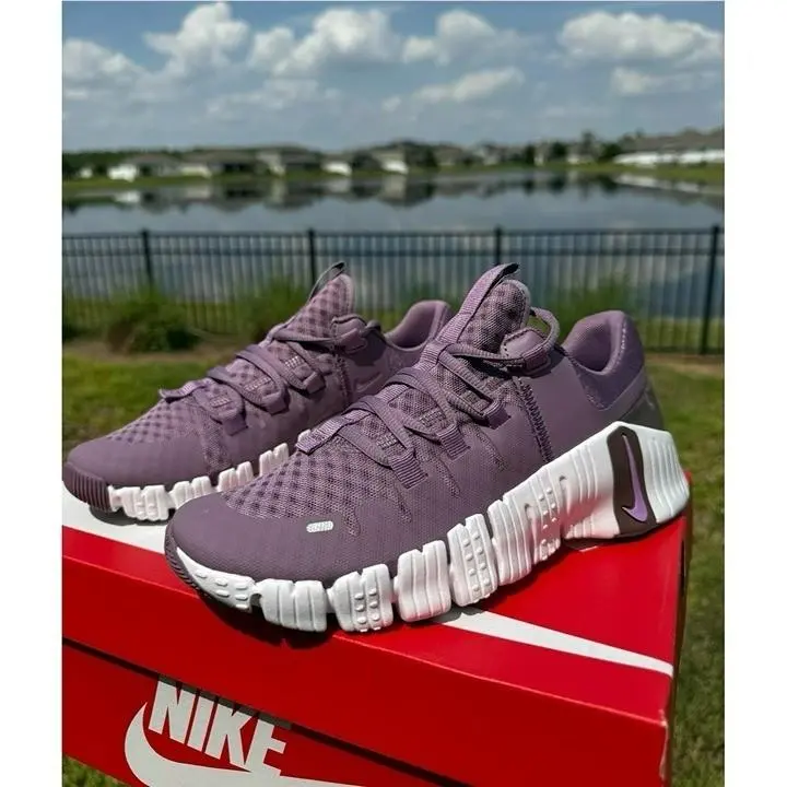 6.5 Women`s Nike Free Metcon 5 Violet White Purple Sneakers DV3950-500