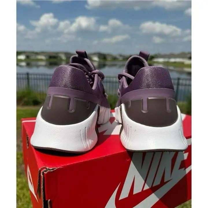 Nike shoes - Nike Essentialist - Essentialist - Purple 3