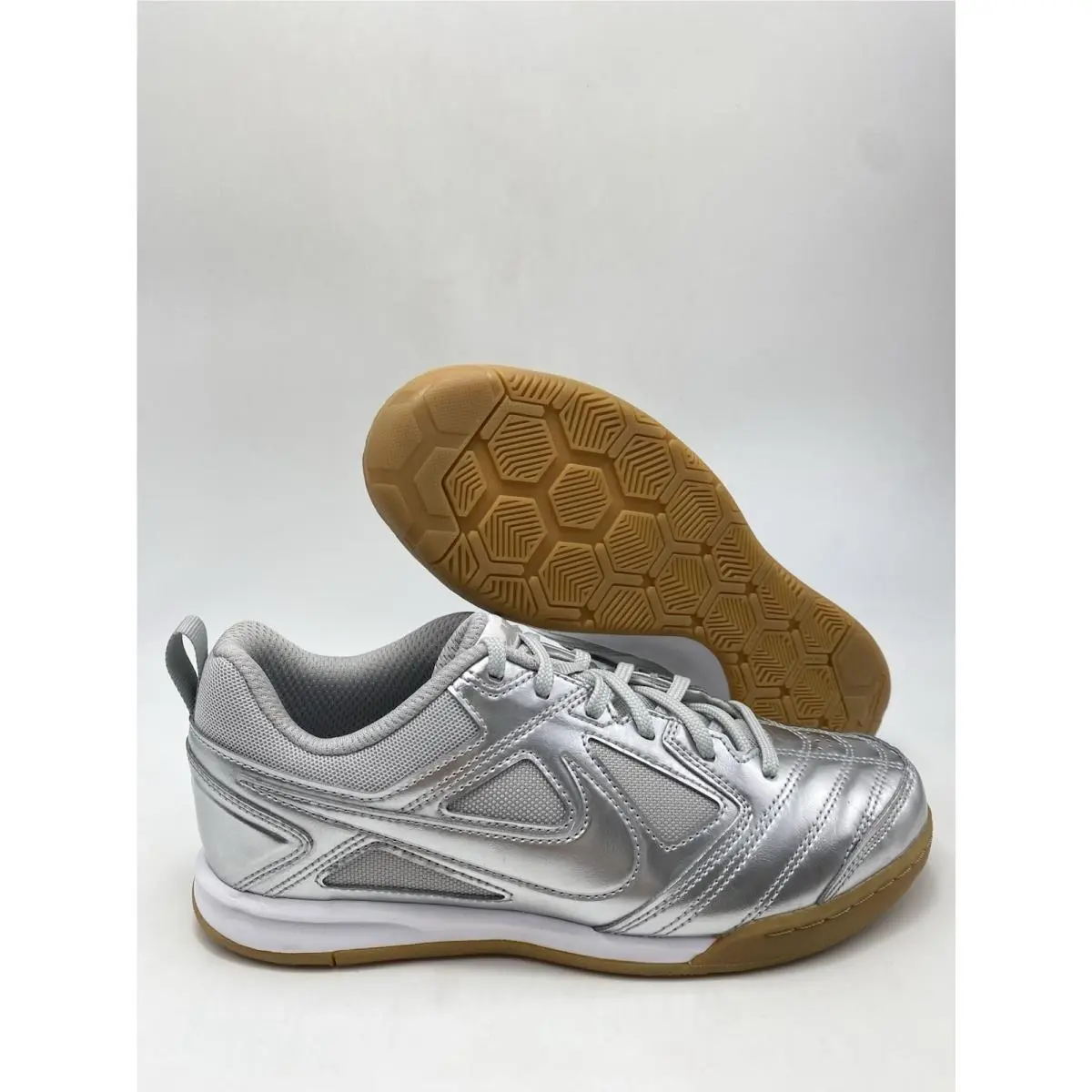 Nike Gato LV8 GS Metallic Silver II7084 001 Size 7Y