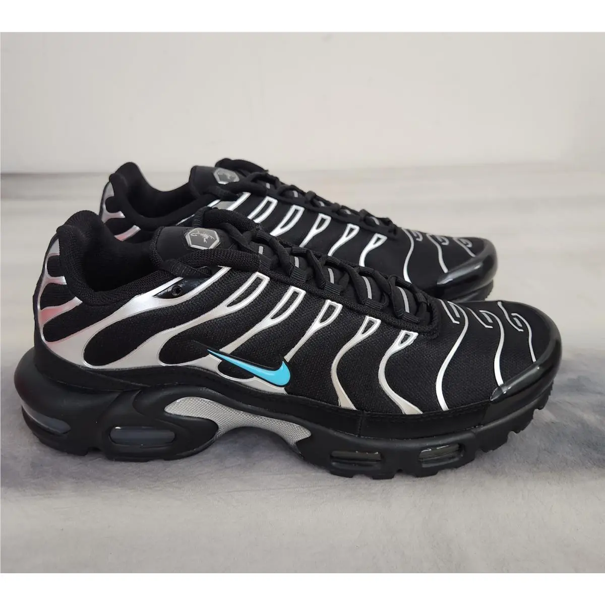 Nike shoes - Nike Air Max Plus - Air Max Plus - IM9624 001 - Black/Gamma Blue Chrome 2