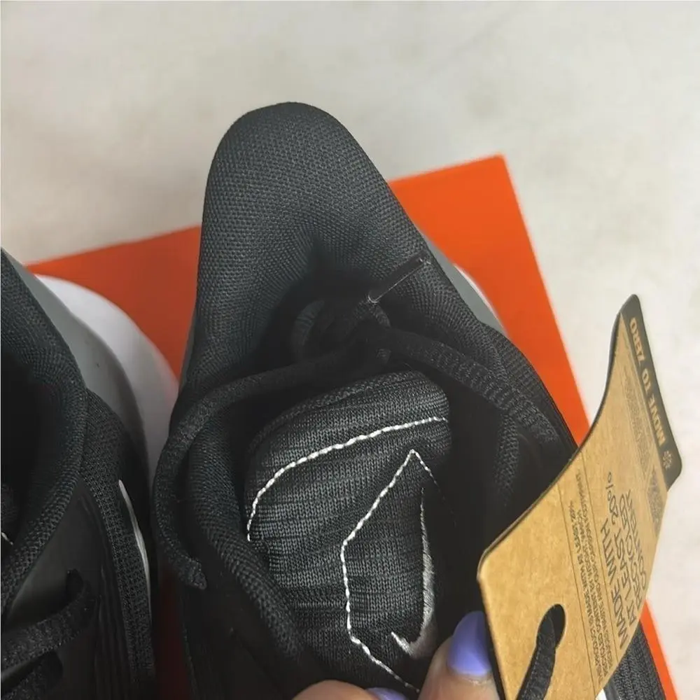 Nike shoes - Black 3