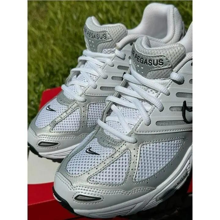 Nike shoes - Nike Essentialist - Essentialist - WHITE / BLACK 1