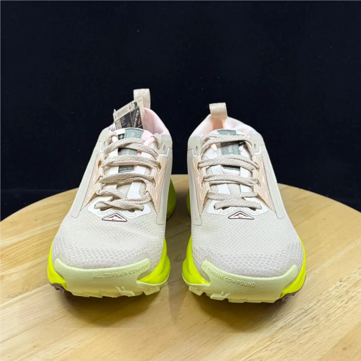 Nike shoes - Beige 1
