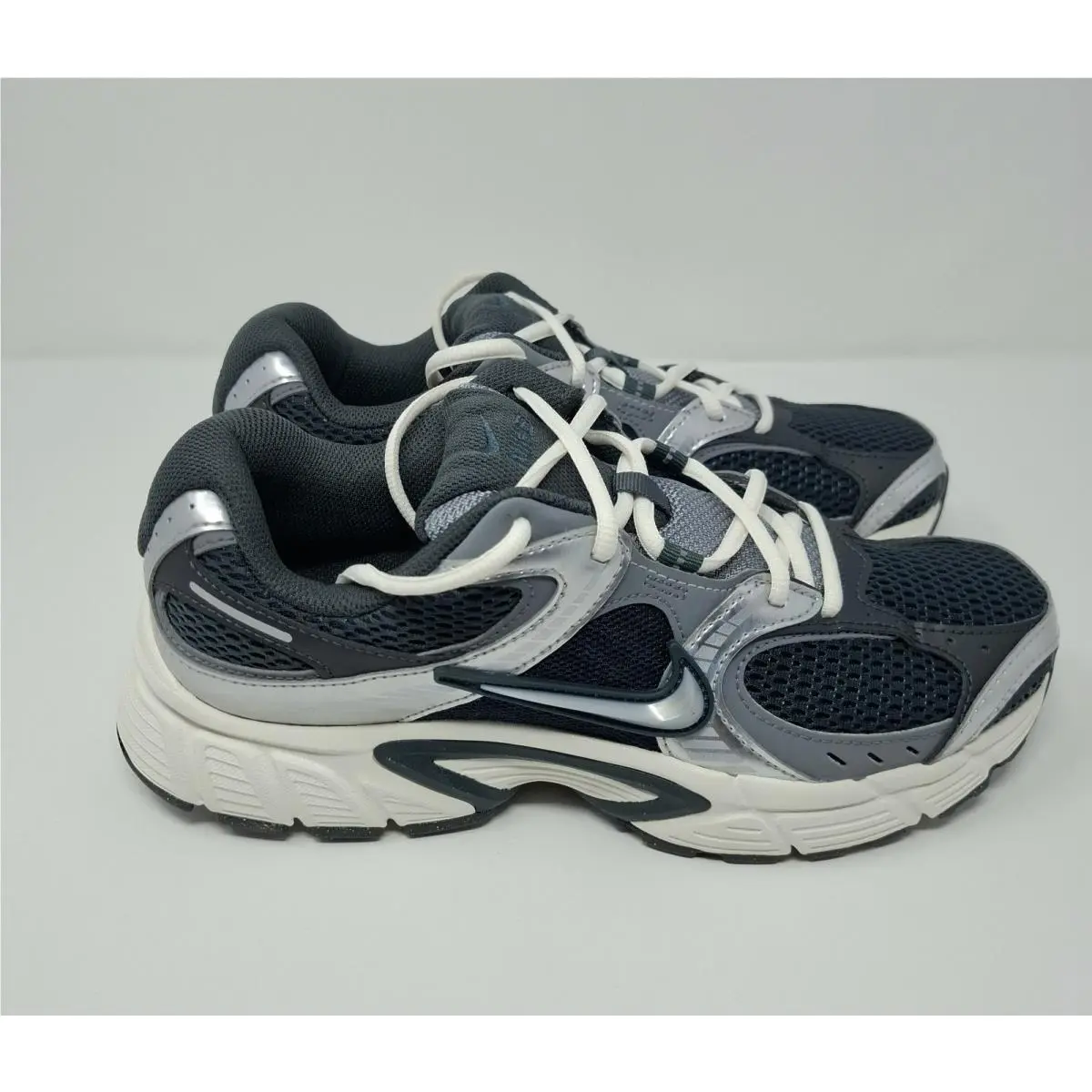 Nike shoes - Nike V5 RNR - RNR - HQ7901-300 - Gray 3