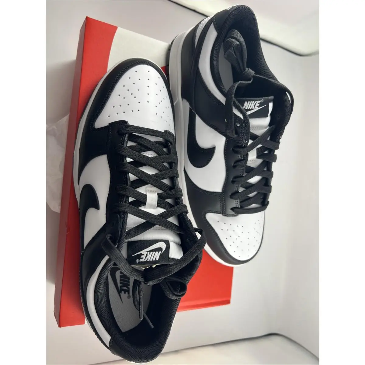 Nike shoes - Nike Dunks - Dunks - White (UPC: 194502876093) 0