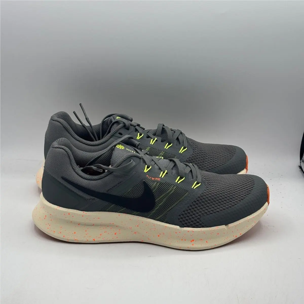 Nike Run Swift 3 Mens Size 9 Iron Grey Orange Speckled Running HV5226-068