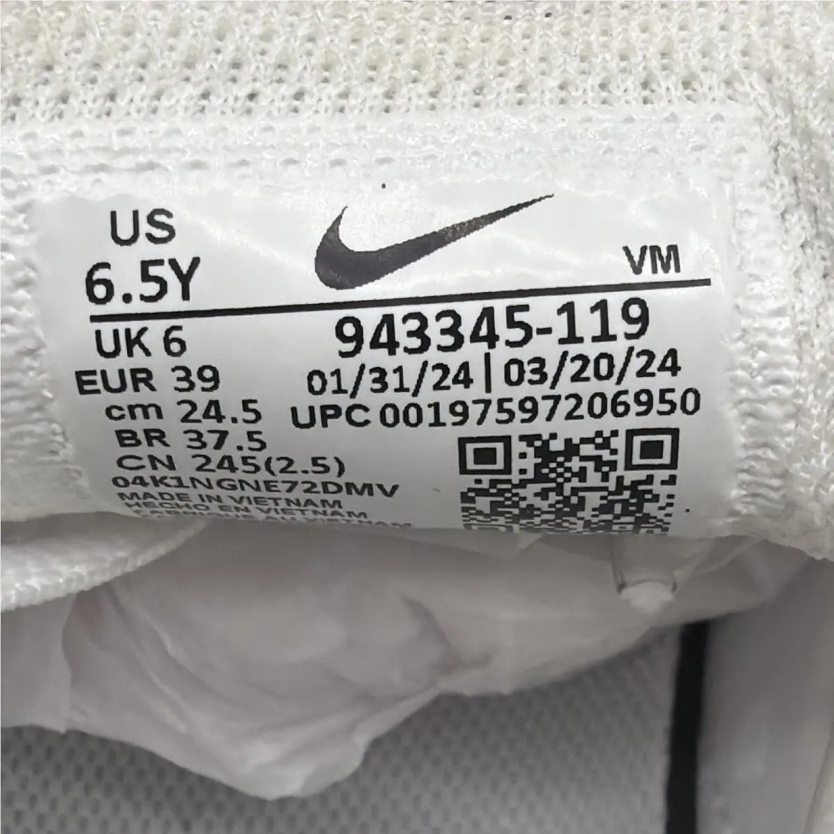 Nike shoes - 943345 119 - White 5