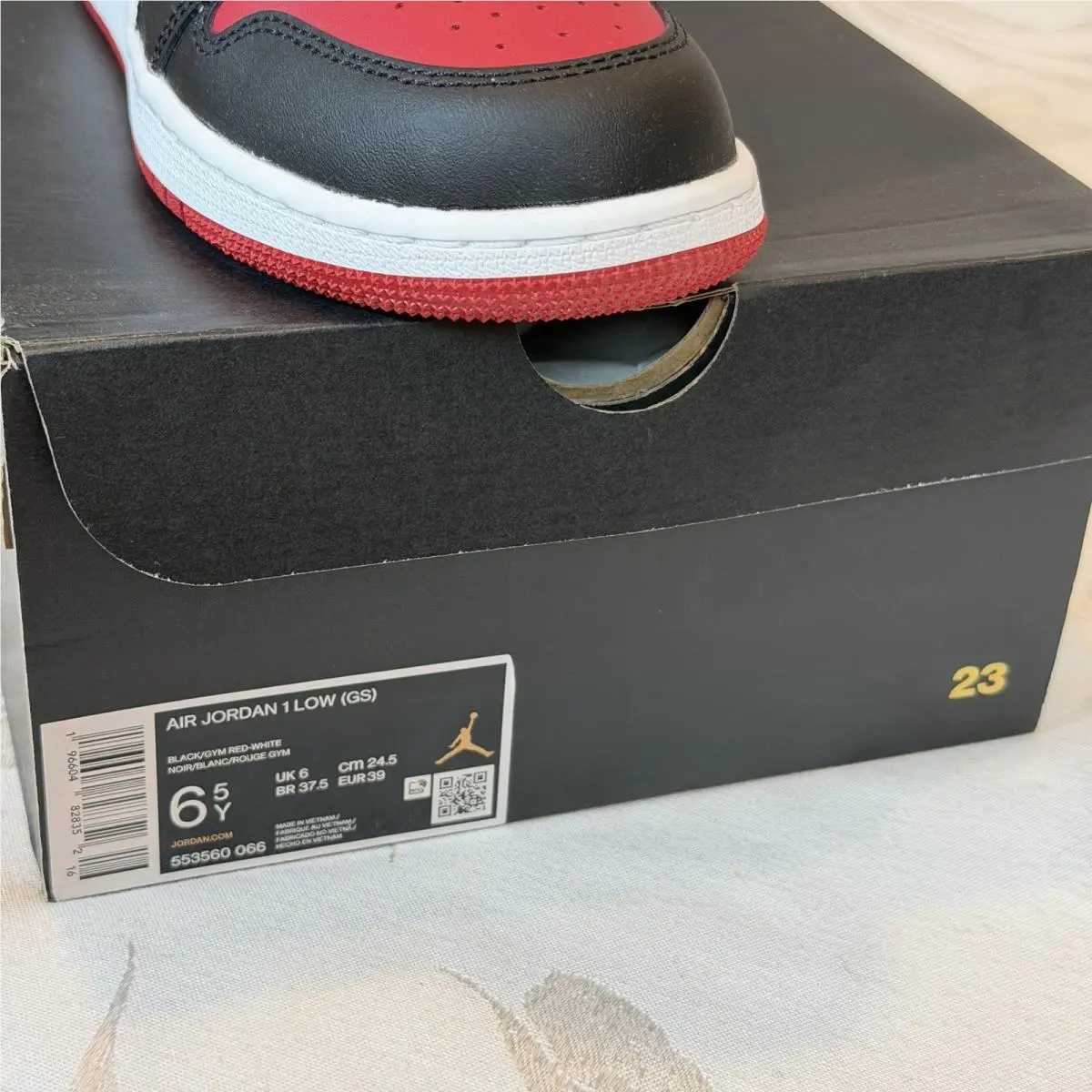 Nike shoes - Nike Air Jordan 1 - Air - 553560-066 - black,red 1